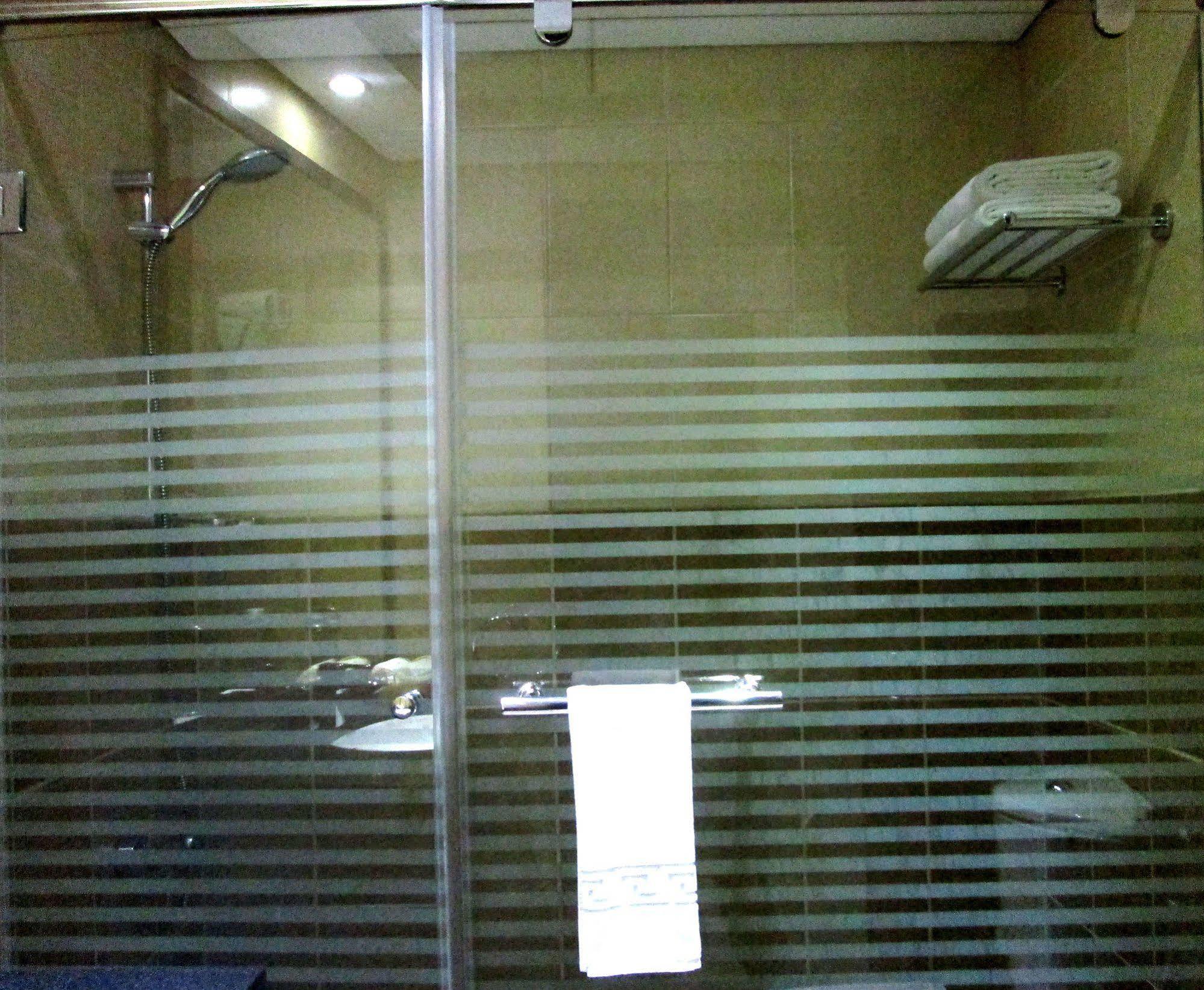 Hala Inn Hotel Apartments - Baithans Ajman Bagian luar foto